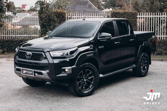 TOYOTA HILUX 2.8 D-4D TURBO DIESEL CD CONQUEST 4X4 AUTOMÁTICO TOYOTA HILUX 2.8 D-4D TURBO DIESEL CD CONQUEST 4X4 AUTOMÁTICO